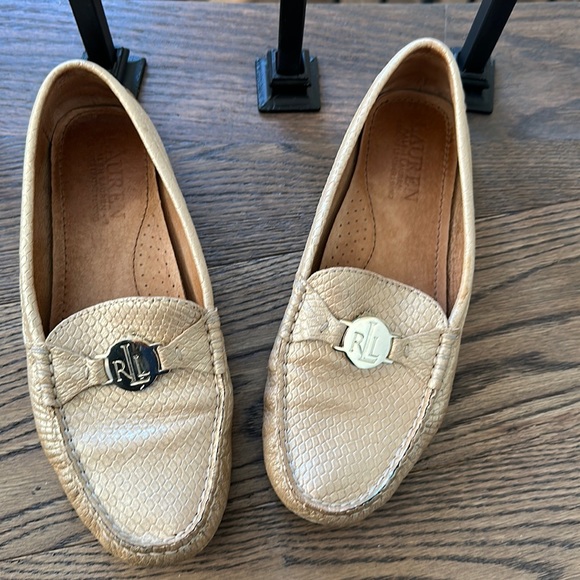 Ralph Lauren flats - Picture 1 of 2